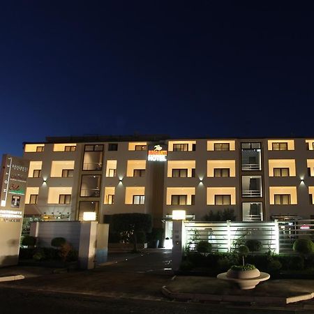 Hotel Briganti Квалиано Экстерьер фото