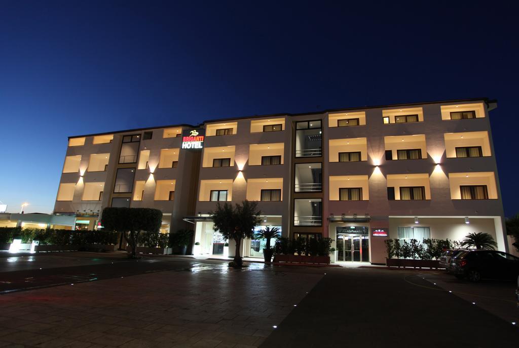 Hotel Briganti Квалиано Экстерьер фото