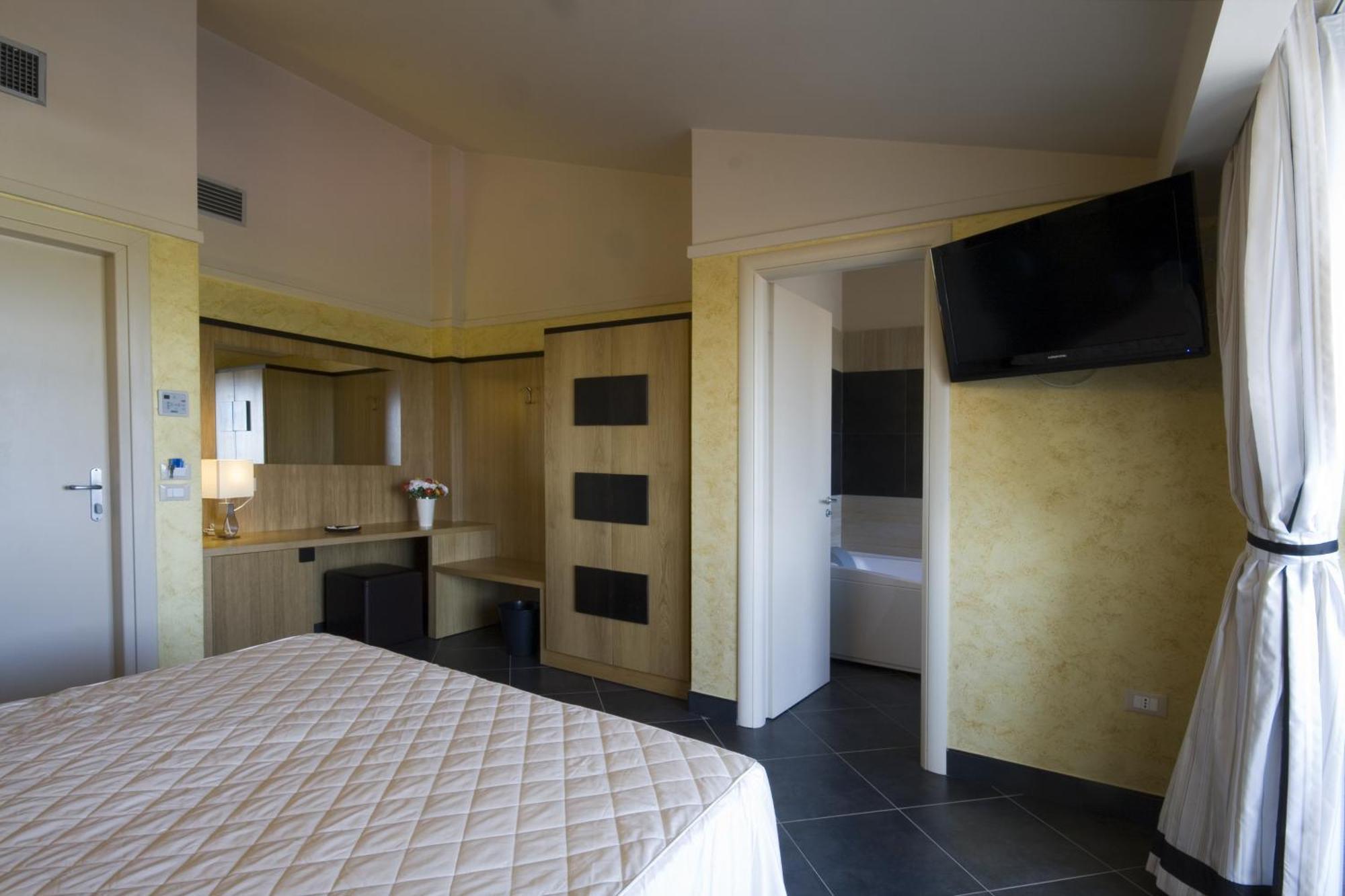 Hotel Briganti Квалиано Номер фото