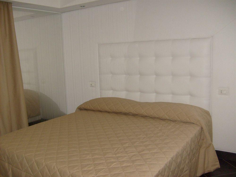 Hotel Briganti Квалиано Экстерьер фото