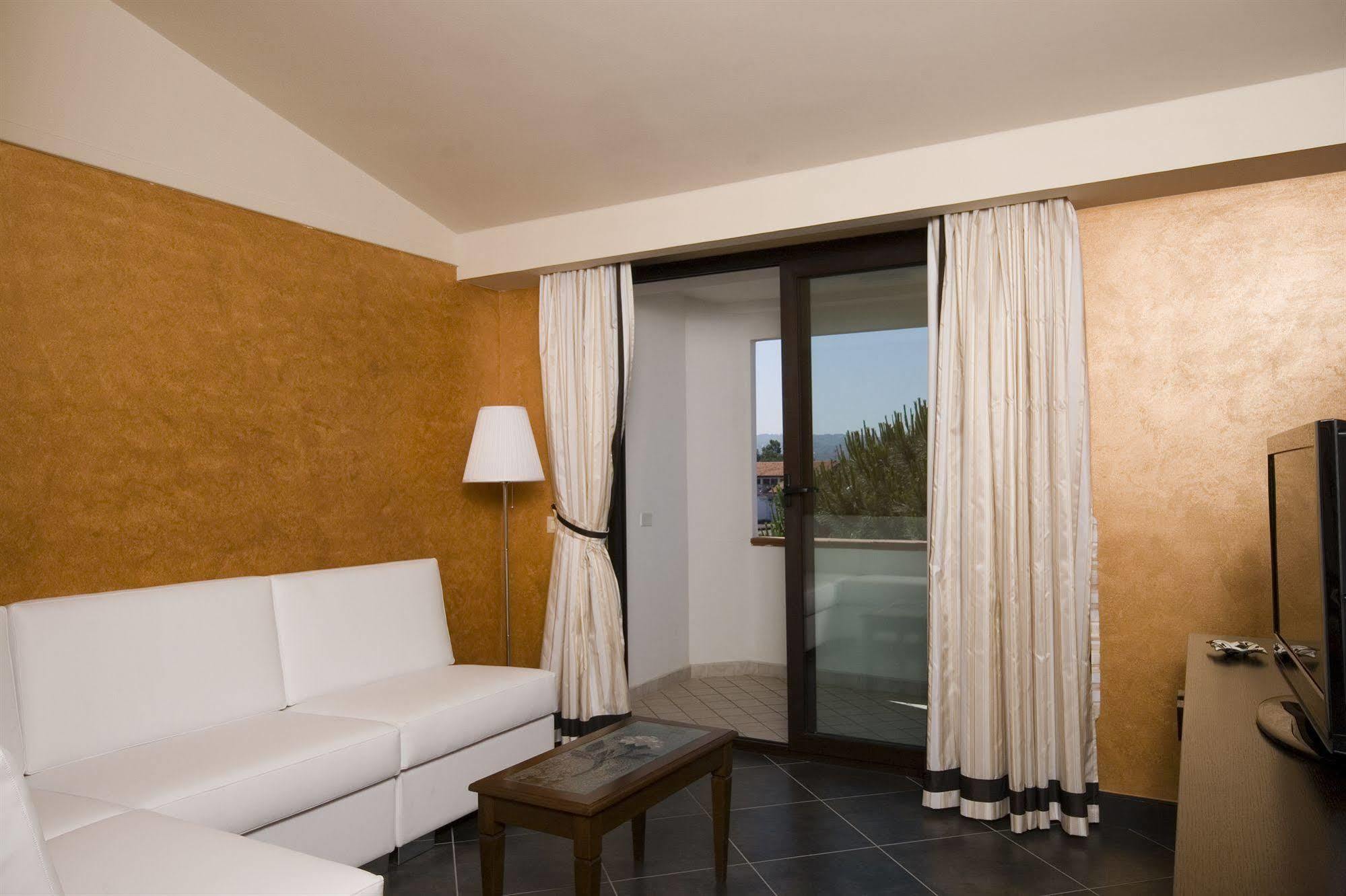 Hotel Briganti Квалиано Экстерьер фото